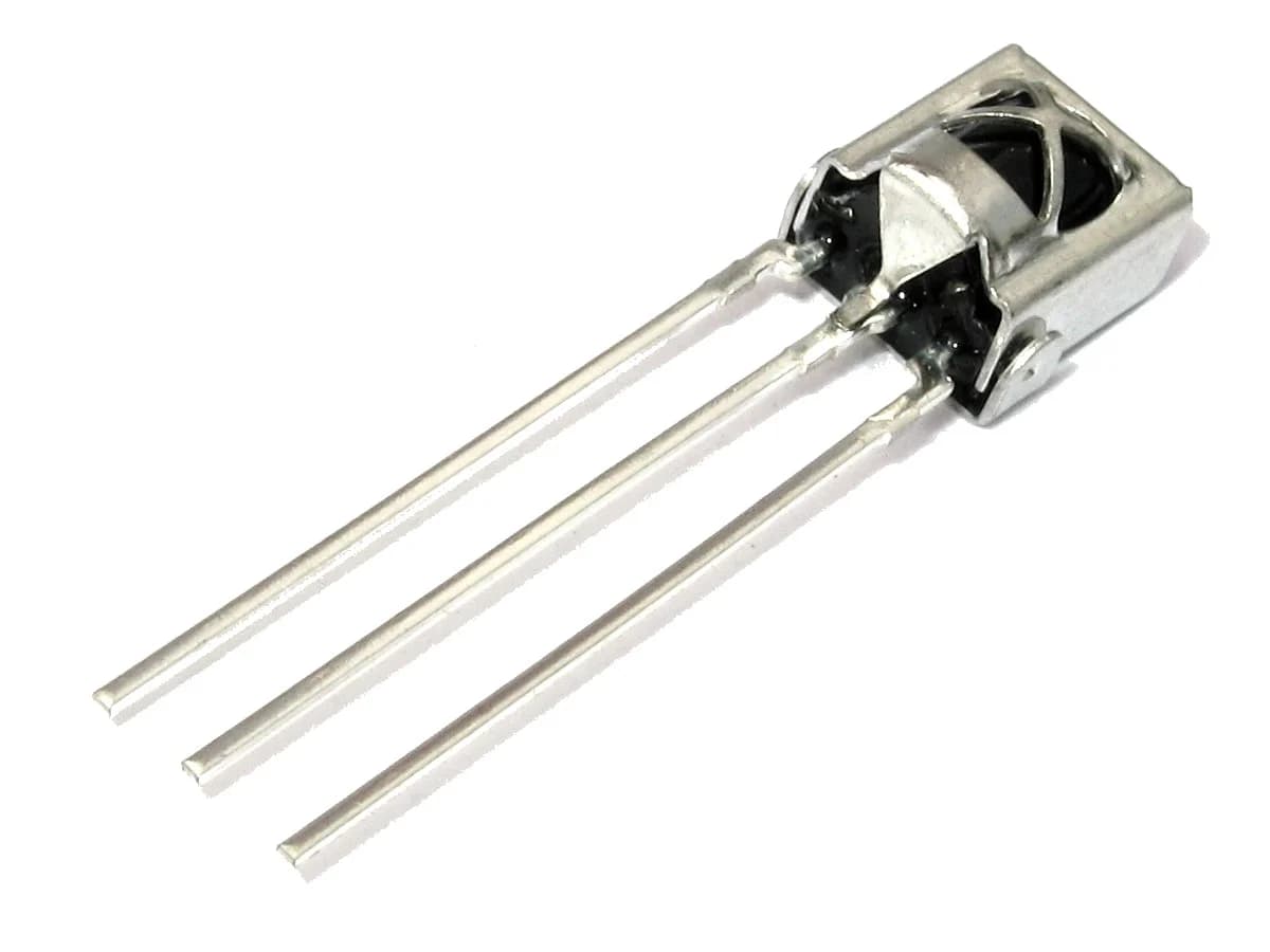VS1838B IR Receiver Module (38 kHz, 3-Pin)