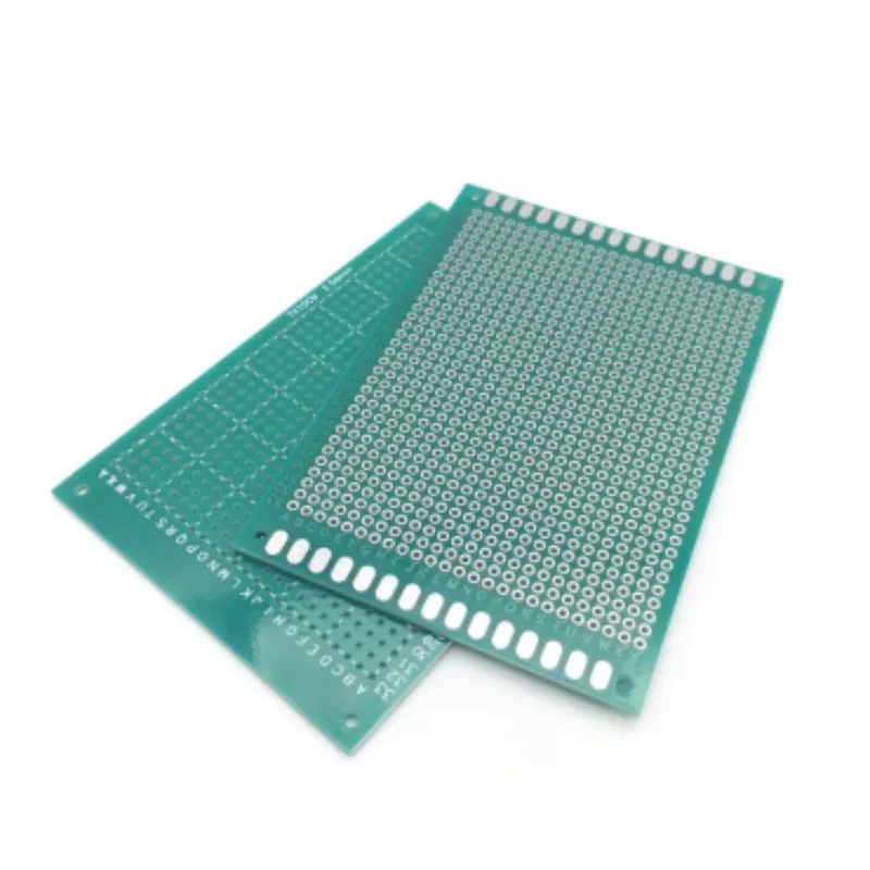 PCB Prototype Board FR4 7x10cm (Dotted/Isolated Pads)