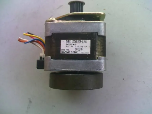 Used NEMA 17 Stepper Motor, Body 42.3 x 42.3 x 33 mm