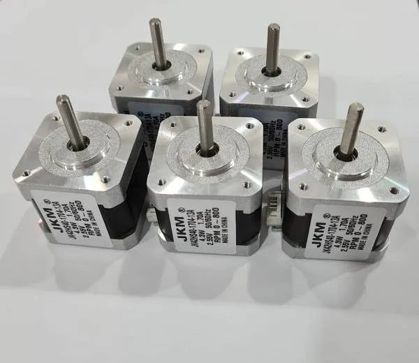 محرك خطوة NEMA 17 هجين JK42HS40-1704-13A بتيار 1.7 أمبير وزاوية 1.8 درجة