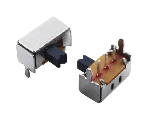 مفتاح انزلاقي SPDT أفقي SK12D02VG7 بتباعد أطراف 2 مم وثلاثة أطراف
