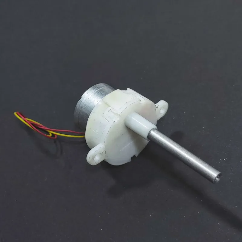 Low Speed DC Gear Motor 3.7V 15RPM Long Shaft 45mm