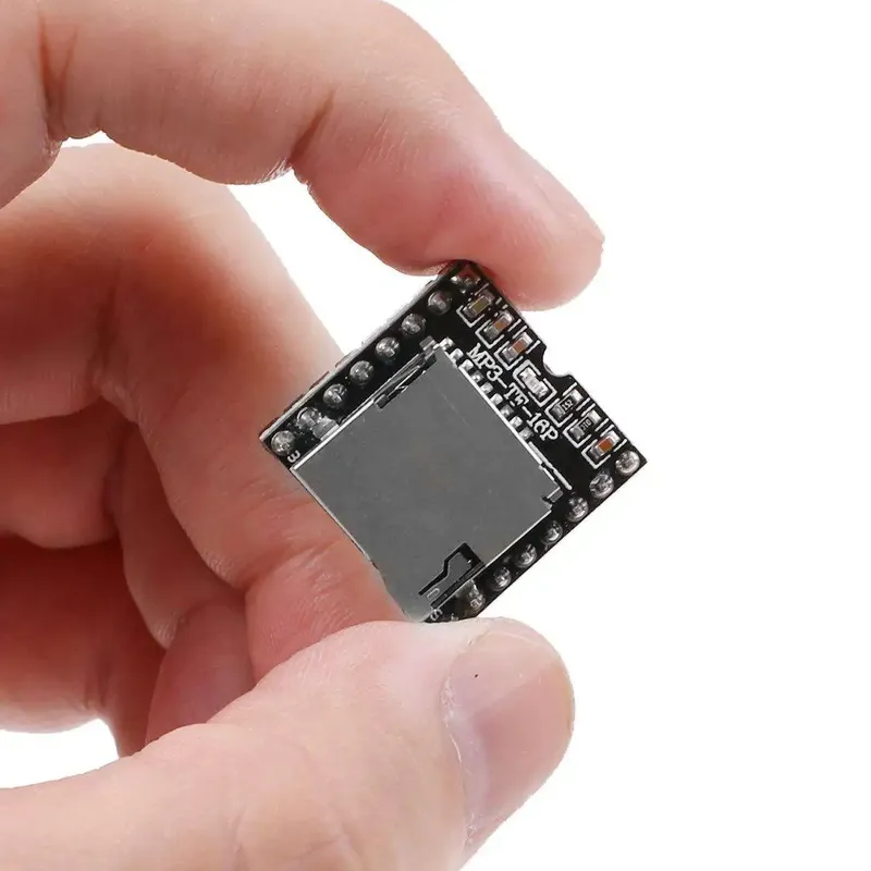وحدة مشغل MP3 صغيرة بقارئ microSD ومكبر صوت 3 وات وواجهة UART لـ Arduino