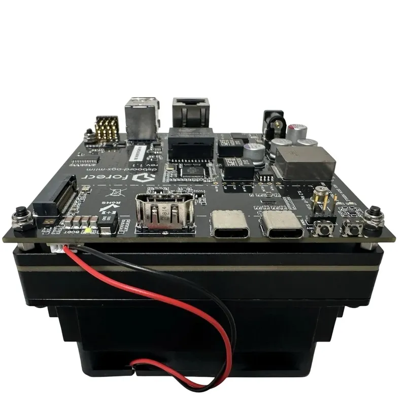 وحدة NVIDIA Jetson AGX Xavier 64GB مع لوحة Forecr الحاملة الإصدار rev1.1