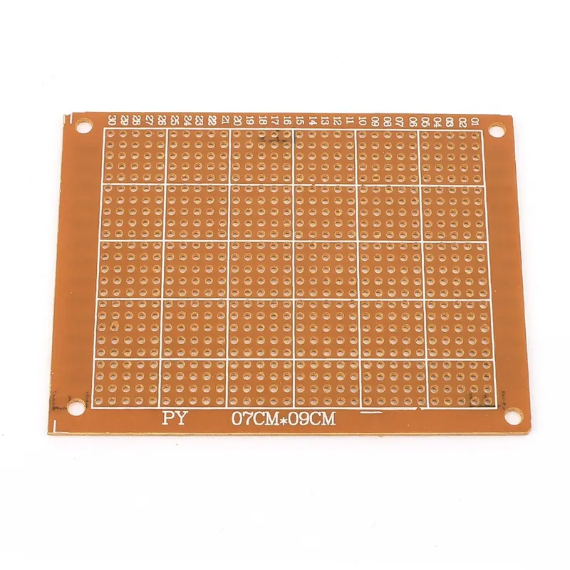 لوحة PCB تجريبية من مادة FR2 بنمط خطوط ودوائر متكاملة، مقاس 7 × 9 سم