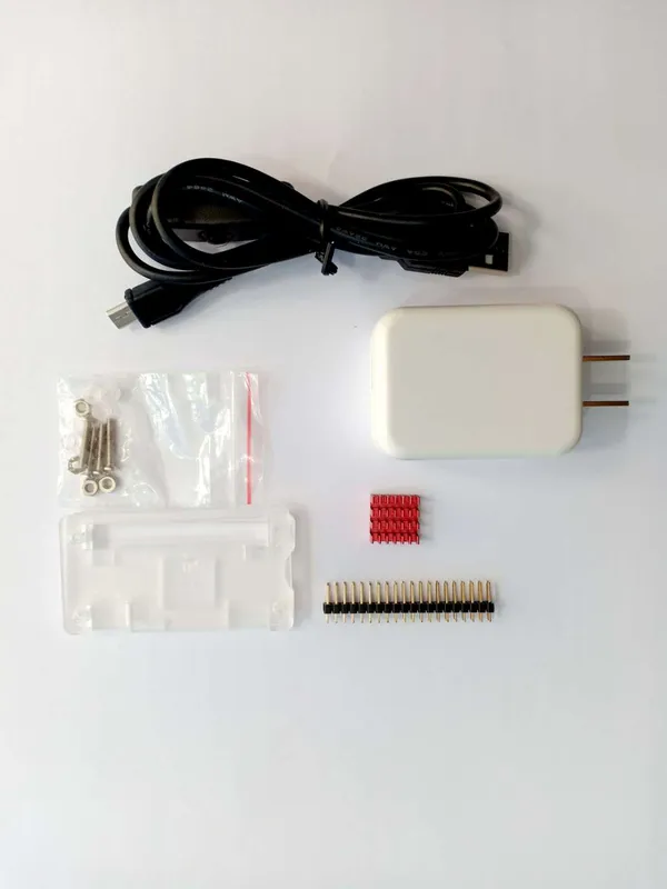 مجموعة ملحقات Raspberry Pi Zero V1.3 تشمل علبة أكريليك ومشتتاً حرارياً ومحوّل 5 فولت 2.5 أمبير