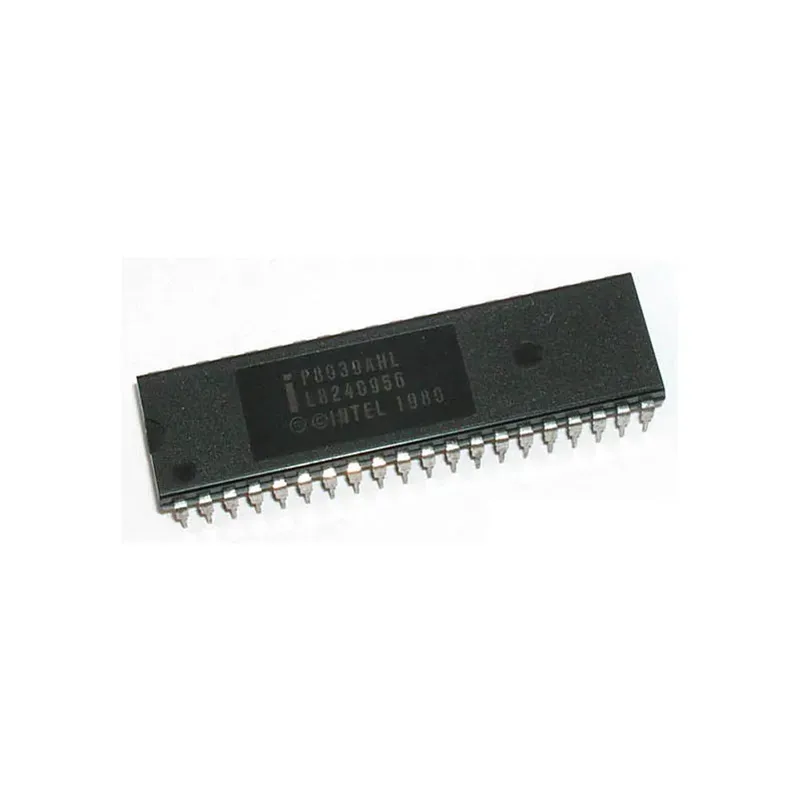 المتحكم الدقيق Intel P8039AHL بثماني خانات وبدون ذاكرة برنامج داخلية