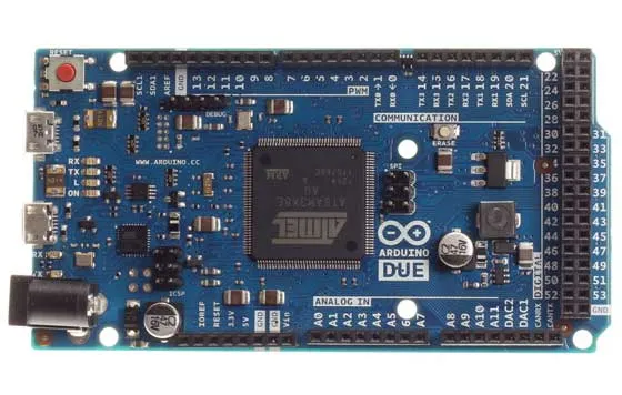 Arduino Due بمعالج Atmel SAM3X8E من نوع ARM Cortex-M3 وجهد 3.3V