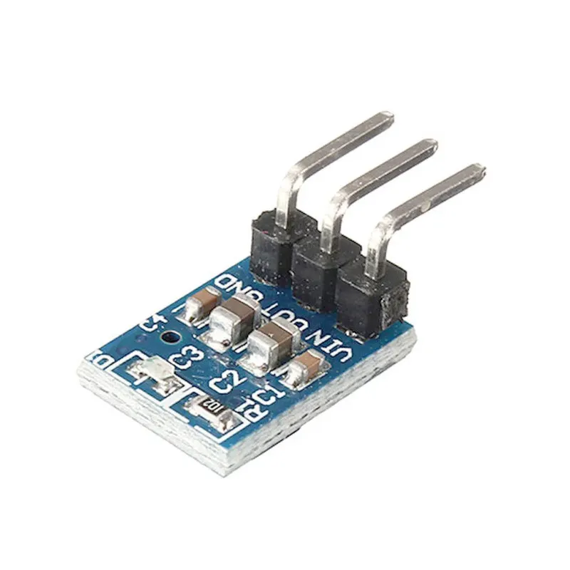 وحدة منظم جهد AMS1117-3.3 بخرج 3.3V وتيار 800mA وبدون لحام
