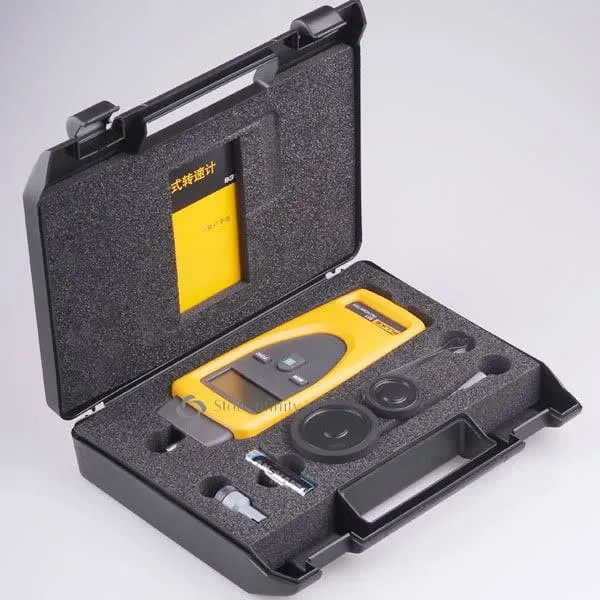 Fluke 931 Contact and Optical Tachometer, 1 to 99,999 rpm