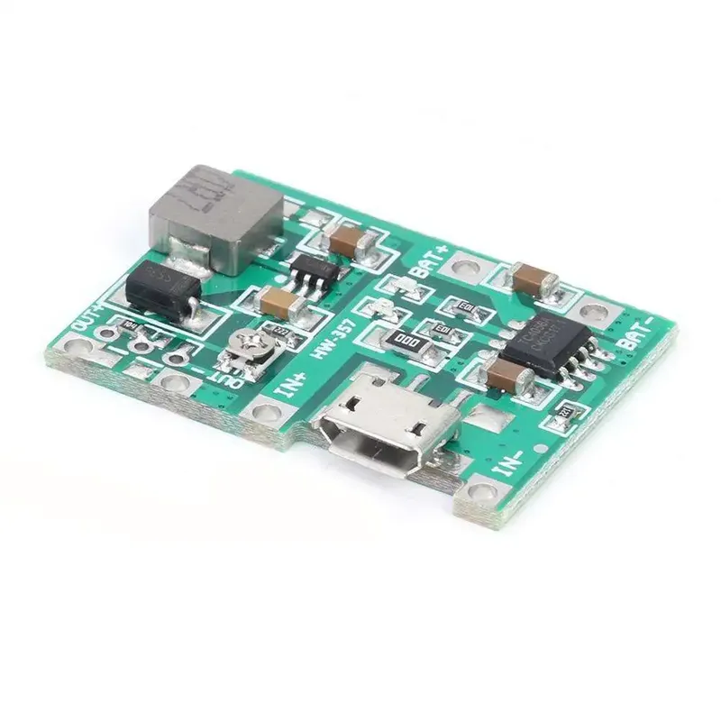 شاحن TP4056 HW-357 لبطاريات 18650 مع محول رفع 1A
