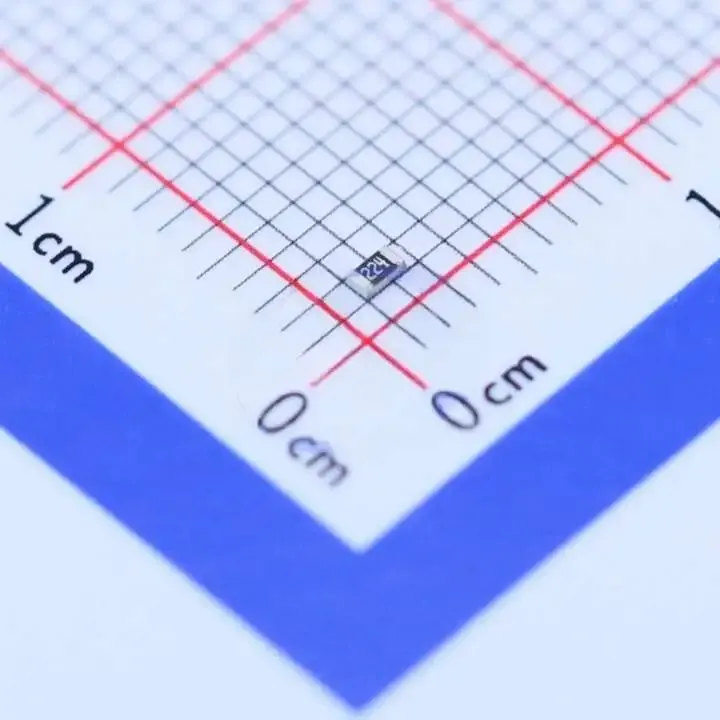 مقاومة SMD مقاس 0603 بقيمة 220kΩ وقدرة 100mW (CR0603JA0224G)