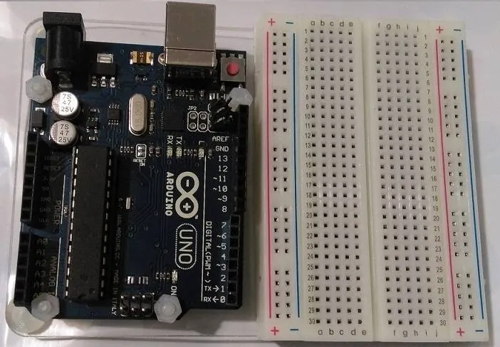 Arduino Uno R3 Starter Kit with Acrylic Base and Mini Breadboard