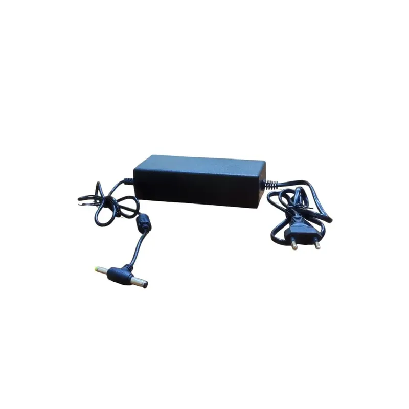محول طاقة AC/DC بجهد 30V وتيار 1A مع مقبسين أنثويين 3.5×1.35mm و5.5×2.1mm