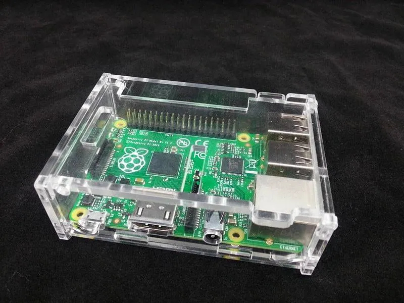 علبة أكريليك شفافة لحماية Raspberry Pi 2 Model B