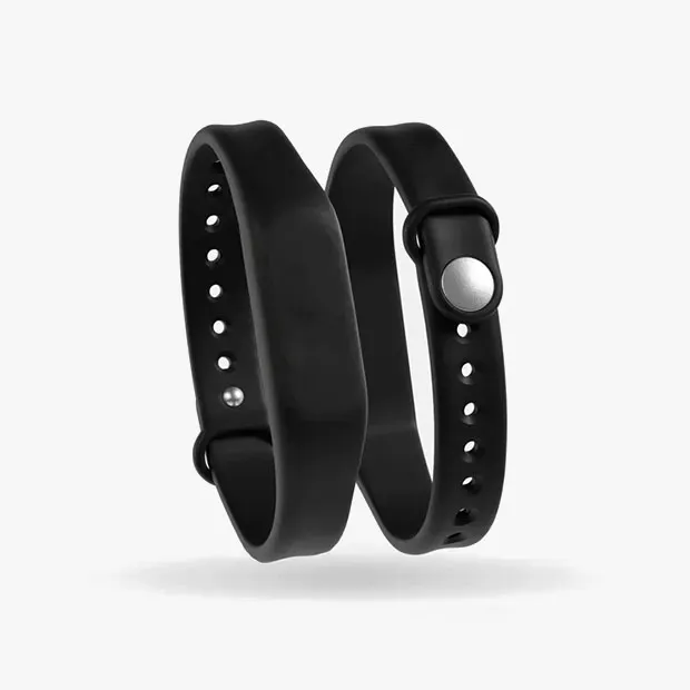 سوار NFC مطاطي أسود بشريحة NTAG213 تردد 13.56 ميجاهرتز