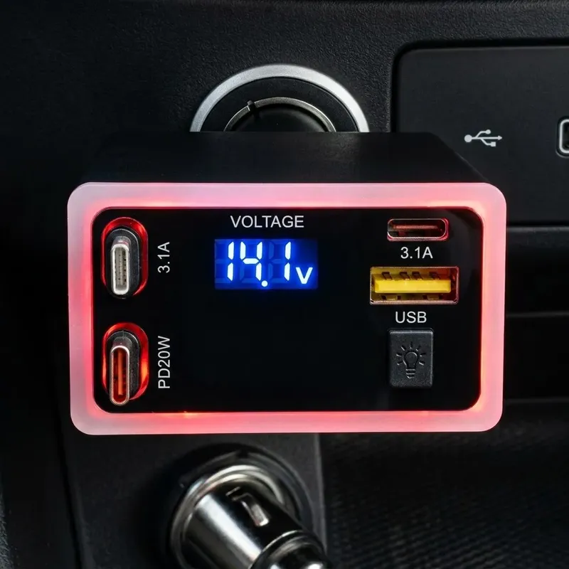 شاحن سيارة USB موديل M37 متعدد المنافذ بعرض للجهد وقدرة 120 واط