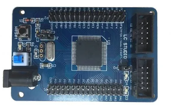 لوحة تطوير ATmega128A مع موصلي JTAG وISP