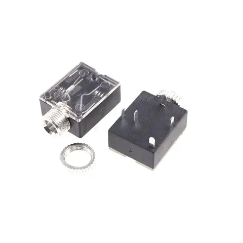 Female 3.5 mm Stereo Audio Jack, 5-Pin, DIP
